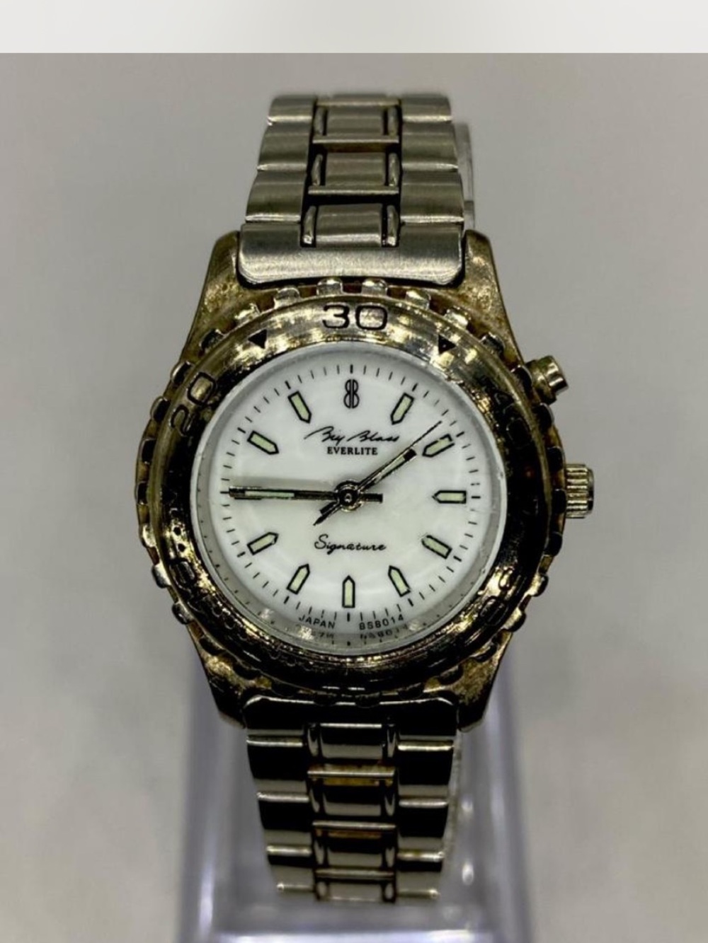 *** Bill Blass  ^^^ Designer *** Silver-Tone “ Japan movement “ Watch *^*